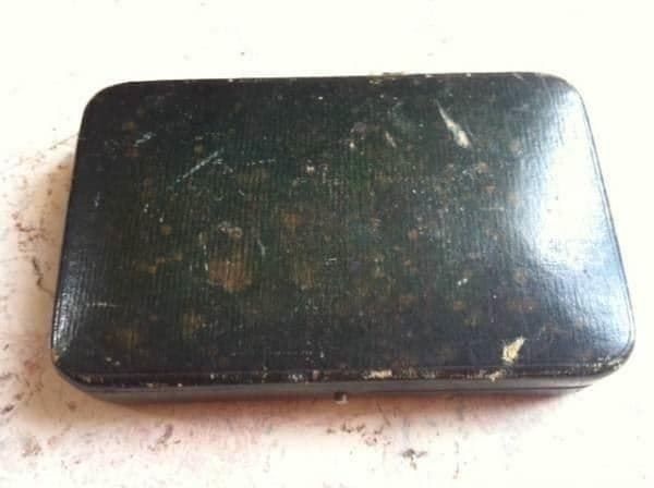 Make-up: Grossmutters Schminkset – Usato da Einsiedeln venduto da Brocki59 2