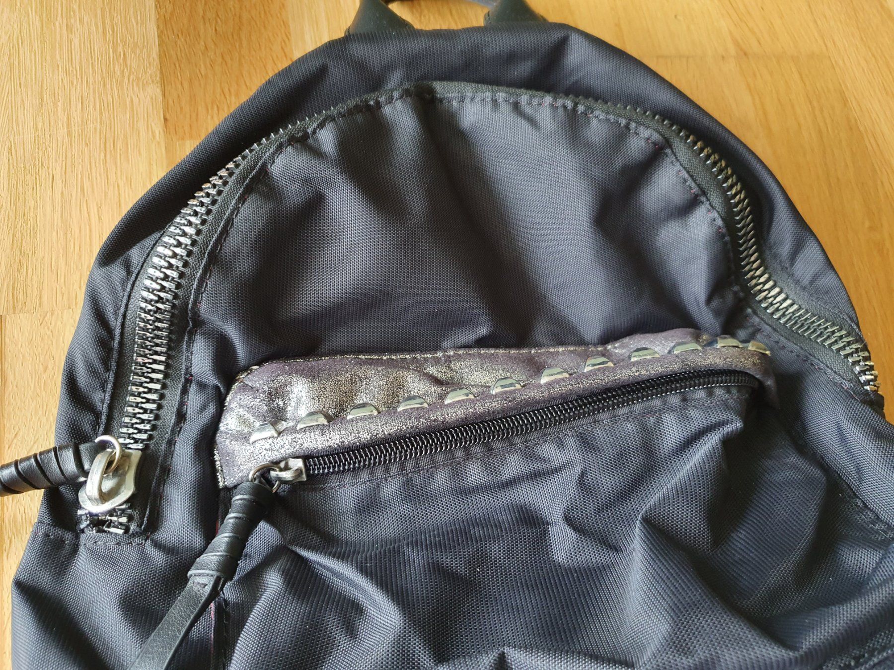 Zaini: Petit sac à dos en tissus – Nuovo (secondo la descrizione) da Court venduto da Jovi2 3