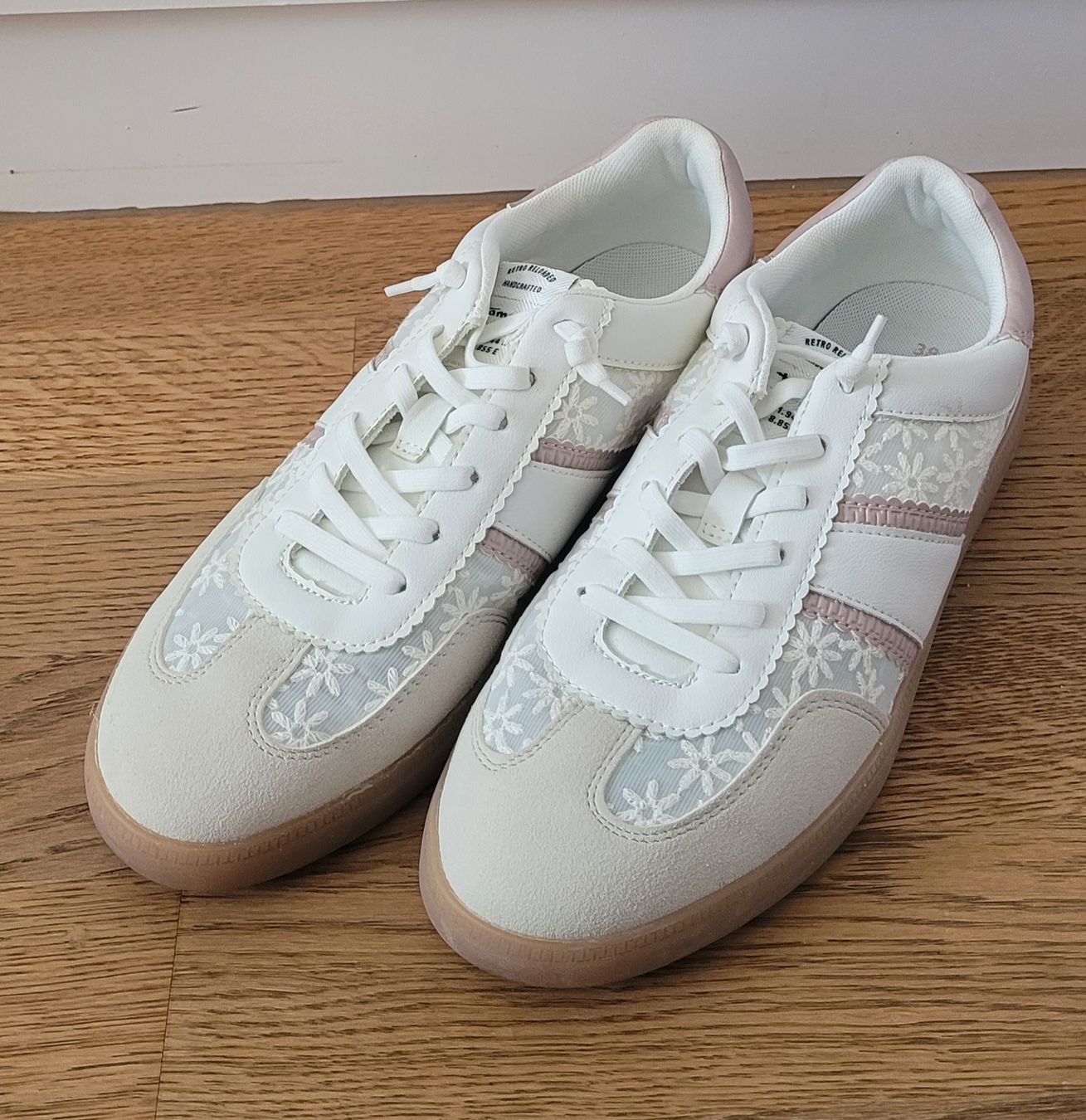 Tamaris Scarpe da donna: Sneakers Tamaris pointure 38 – Usato da Sion venduto da lik_k6h2 1