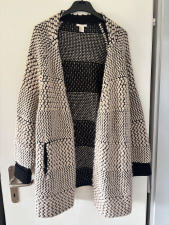 Kuschelige H&M Strickjacke, Grösse L