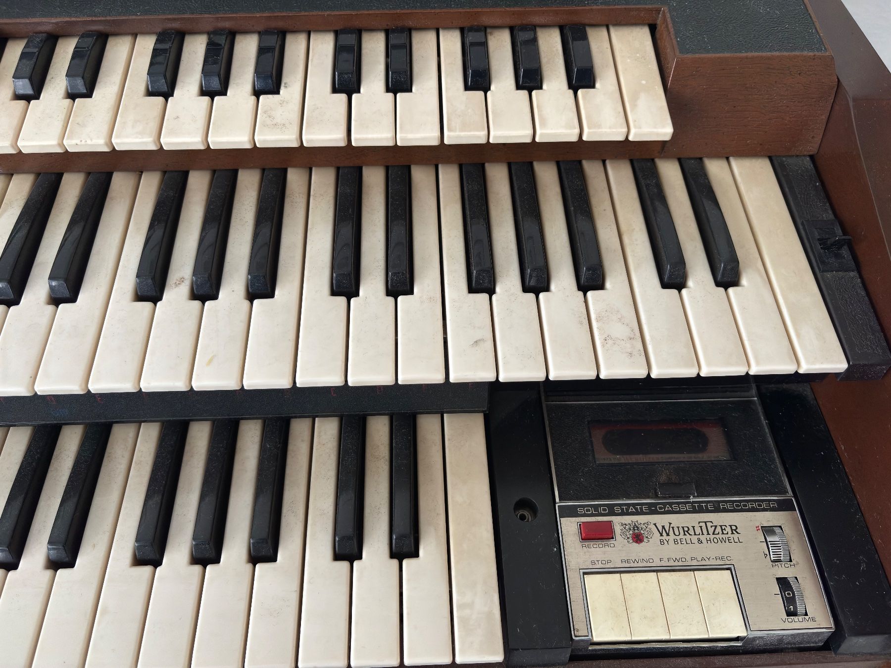 Wurlitzer Musikinstrumente: Wurlitzer Orgel Super Spinet mit Bank – Gebraucht aus Sonterswil von VD-Service 5