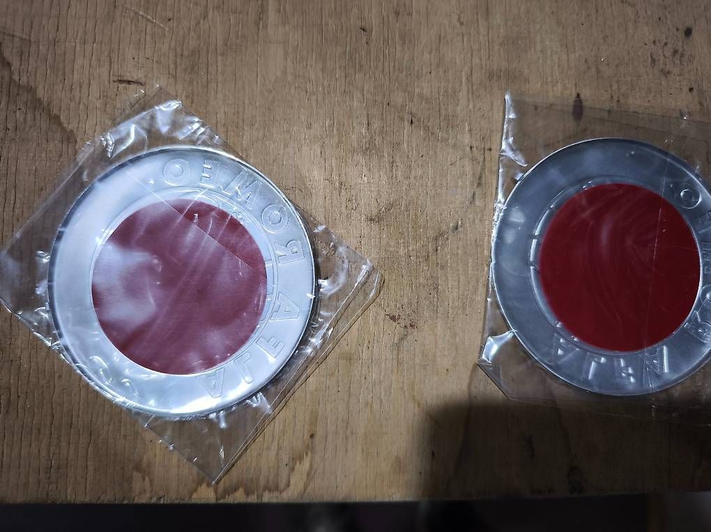 Tutti pezzi di ricambio auto: Alfa Romeo Logo x2 neu  – Usato da Zihlschlacht venduto da rad_vvm9 2