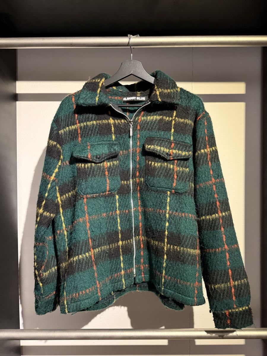 Jacken: Almost Blue Wool-Blend Plaid Overshirt - Unisex Style! – Gebraucht aus St. Gallen von trxcy