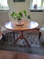 Runder Holztisch Antiquität guter Zustand ca. 100cm Durchmes