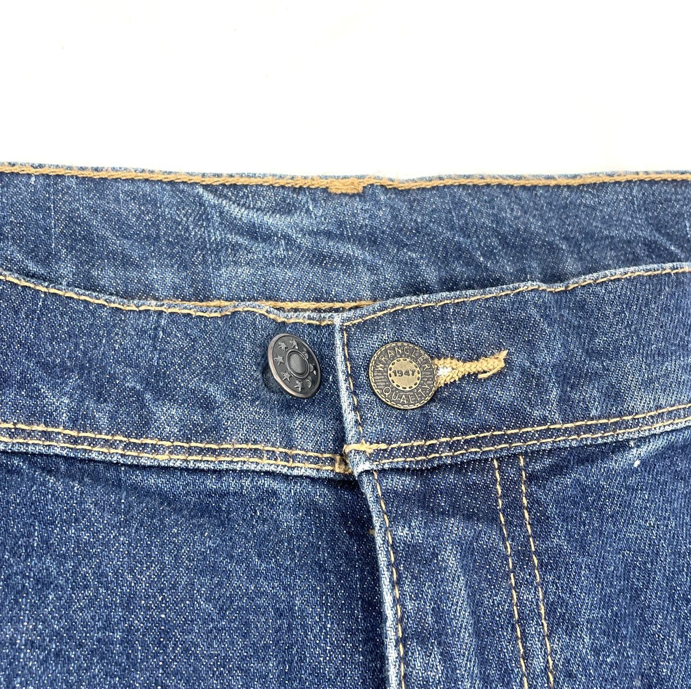 Wrangler Jeans: WRANGLER Jeans regular fit – Gebraucht aus Lausanne von PlusValue_Lausanne 3