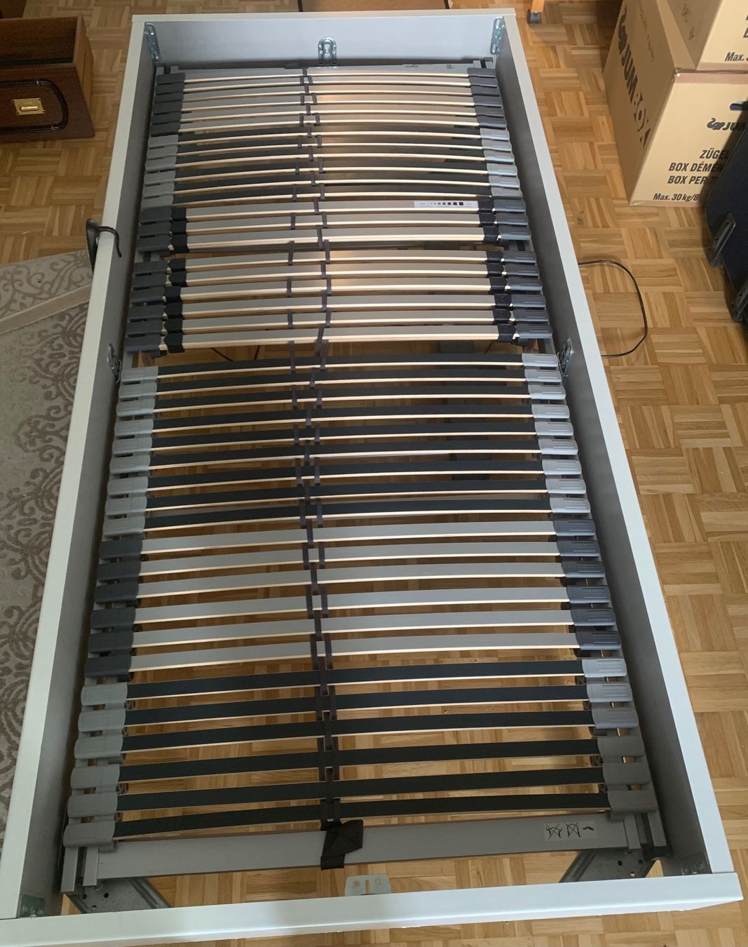 Letti: Lit électrique 206cm x 96 cm – Usato da Neuchâtel venduto da Aquila99
