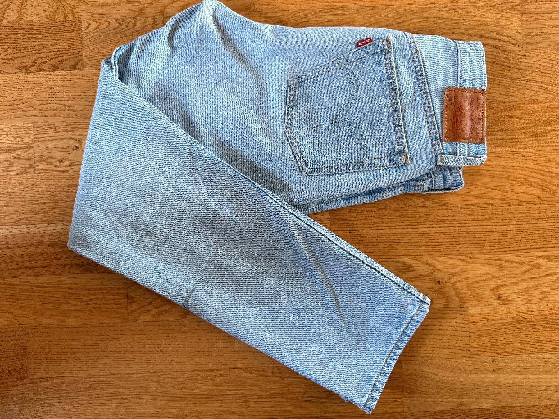 Levi's Jeans: Levis – Gebraucht aus Neuchâtel von fan_l6yy