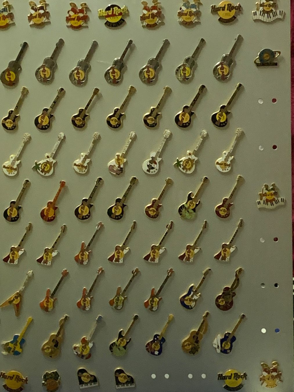 Broschen & Nadeln: HARD ROCK CAFE PIN 😉 – Gebraucht aus Faoug von Jamua3 1