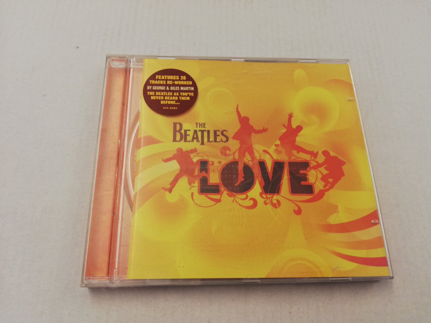 CDs: THE BEATLES - LOVE – Gebraucht aus Bern von Vinylsound.ch