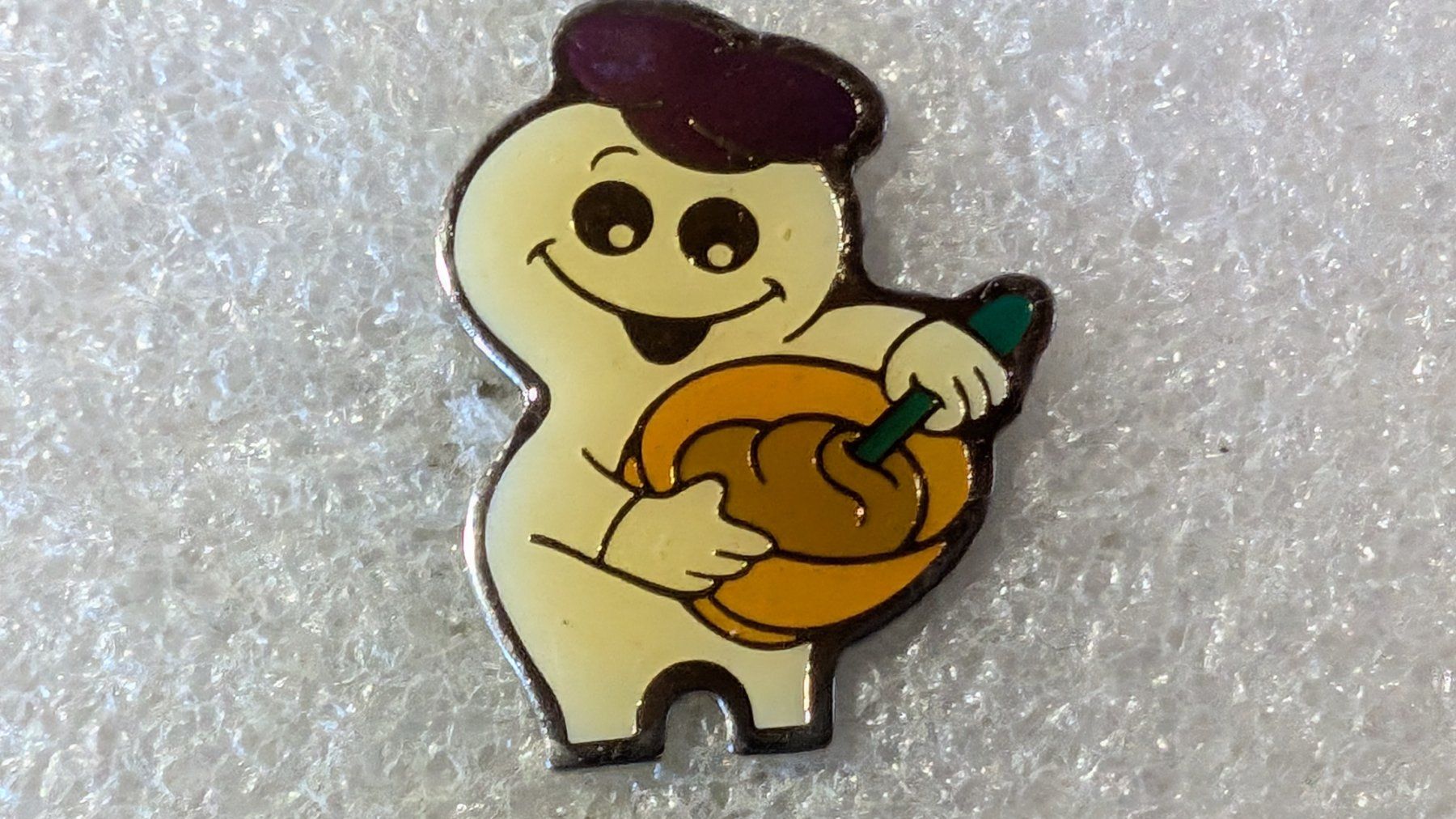Plaketten & Abzeichen: Ansteckpin 225: Maga Bio – Gebraucht aus Oppligen von Pin-Fall-Shop