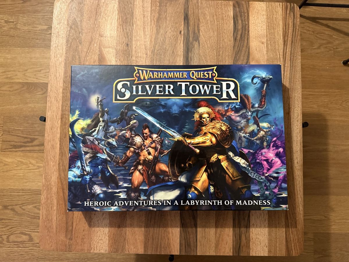 Jeux: ⁠Warhammer Quest: Silver Tower + Arcane Heroes Bundle – D'occasion à Zürich par cpthamandeggs