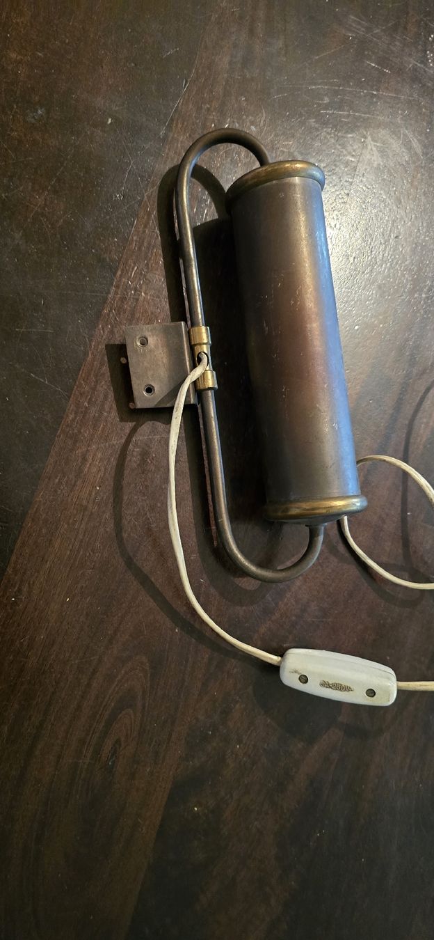 Lampade: Vintage Bilderleuchte / Gemäldeleuchte aus Messing  – Usato da Basel venduto da Jcva 1