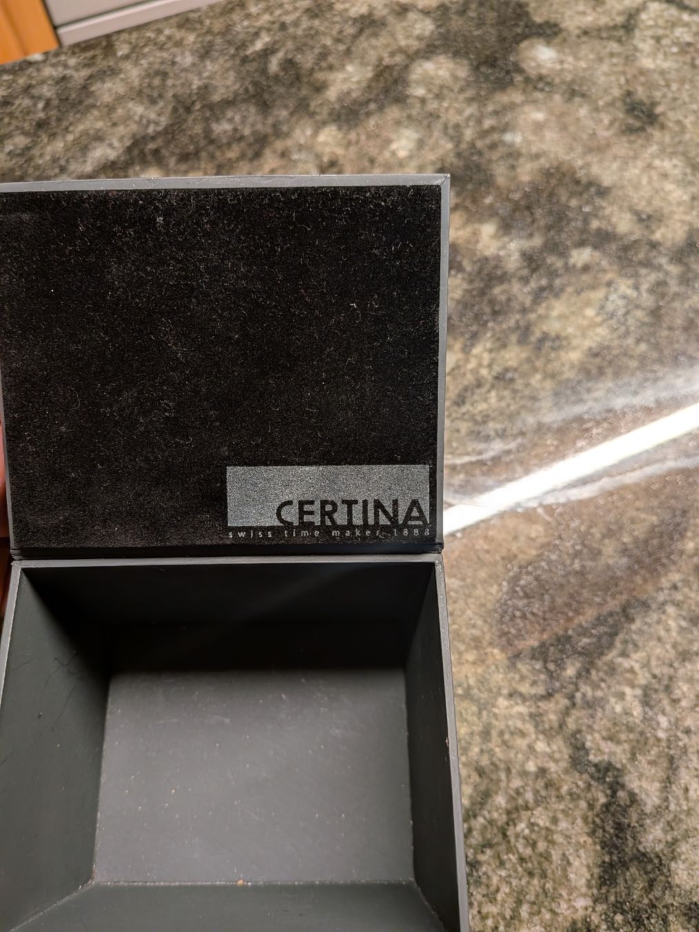 Certina Orologi: Certina Chronograph Titanium Herrenuhr – Usato da Diessenhofen venduto da riekekat 5