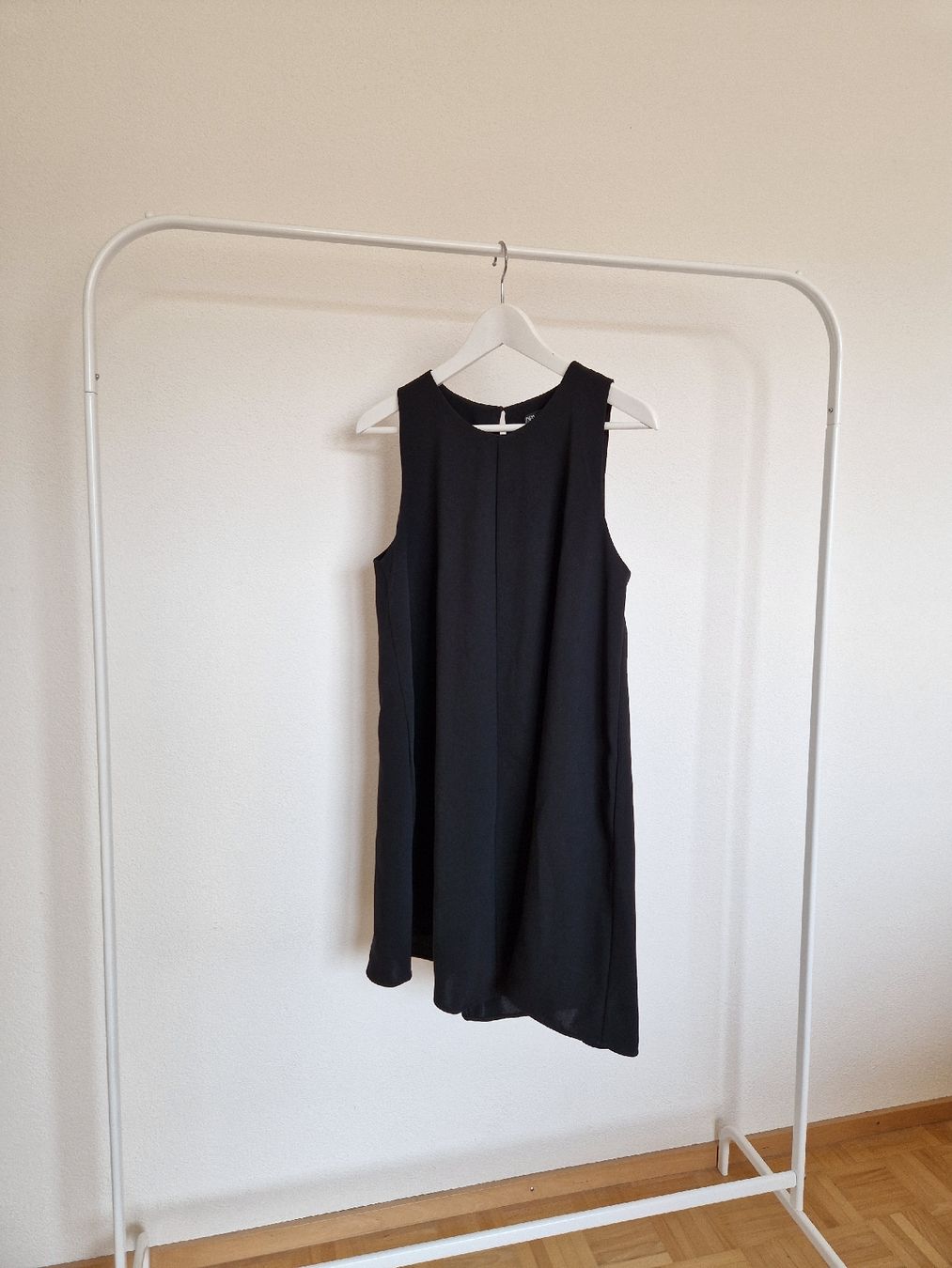 Zara Vestiti: Neues Zara Kleid – Nuovo (secondo la descrizione) da Samstagern venduto da DatJulie