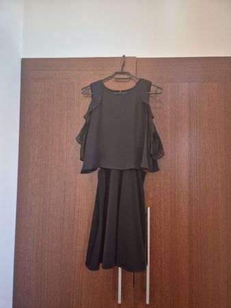 Schickes, schwarzes Sommerkleid von GUESS, Grösse M/S