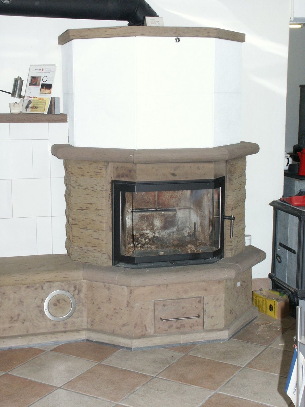 Stufe caminetto: Aargauer Schilfsandstein Ofen mit Panoramaglas – Nuovo e nell'imballaggio originale da Zürich venduto da stove56