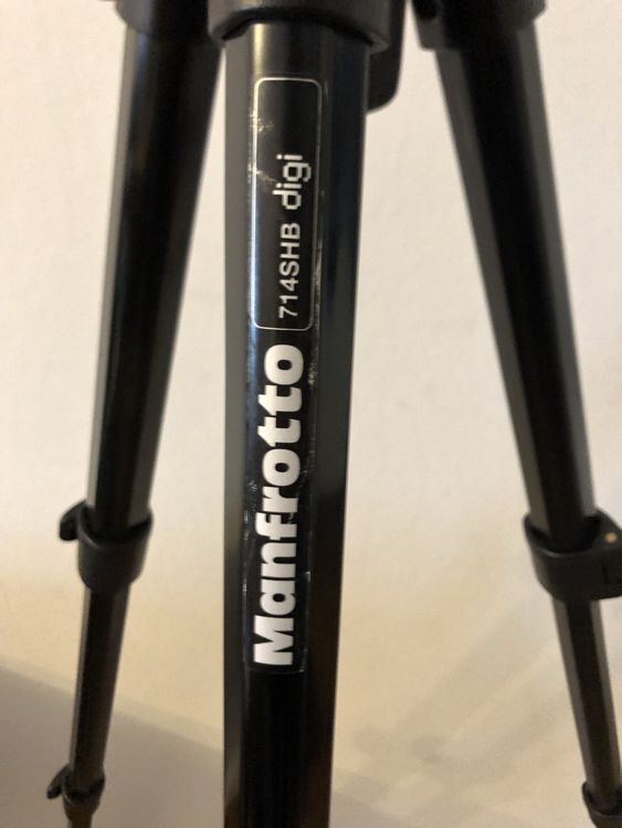 Manfrotto Treppiedi & Teste: Stativ (Manfotto) – Nuovo (secondo la descrizione) da Staad SG venduto da mik_9q78 1