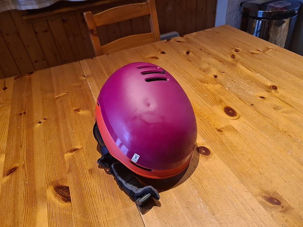 Helme: Casque de ski enfant (51-55cm) – Gebraucht aus Châtel-St-Denis von max_fri 2