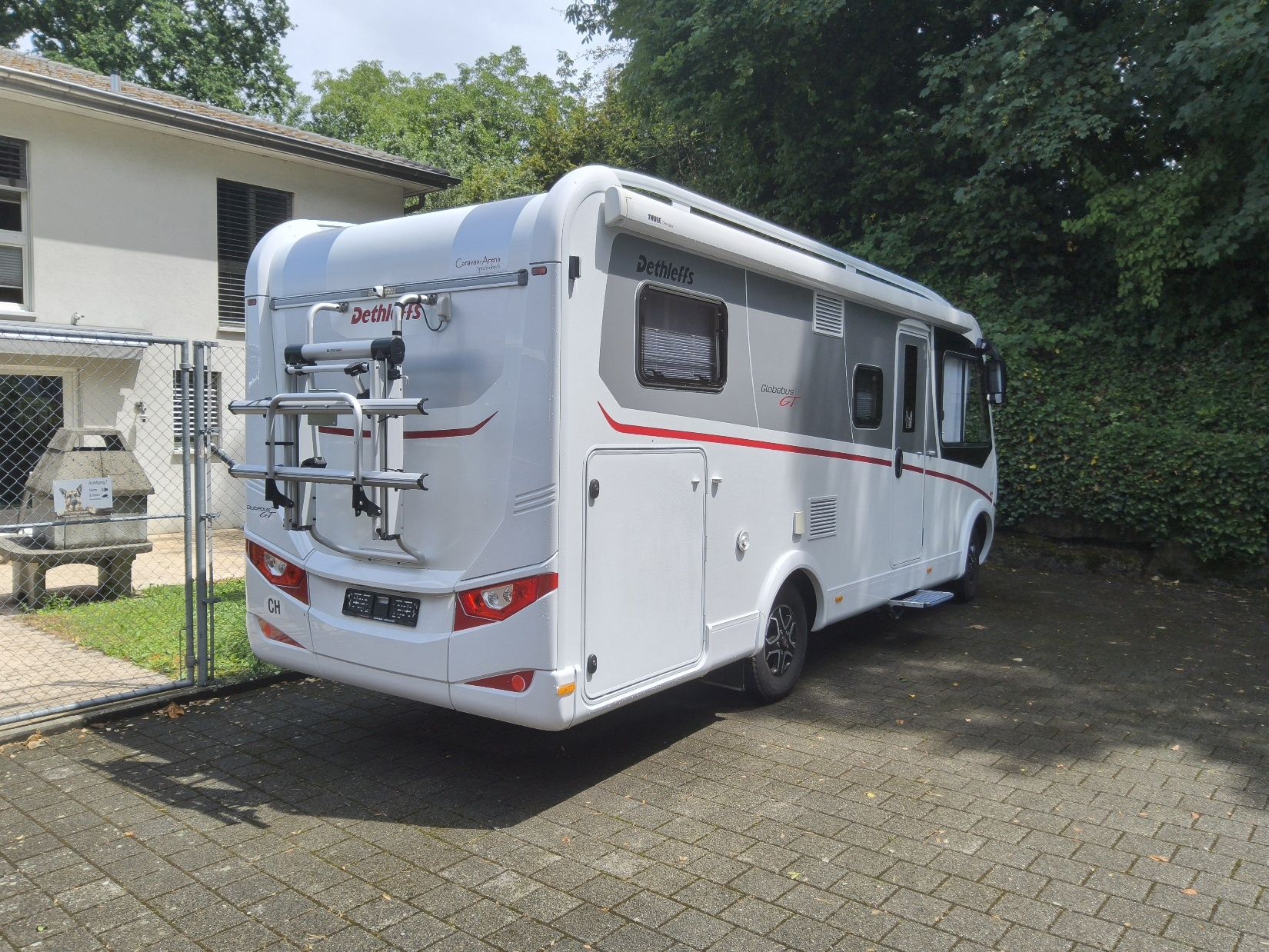 Veicoli da campeggio: Dethleffs Globebus i GT 9G Automatik  – Nuovo (secondo la descrizione) da Reinach AG venduto da son_6trr 1