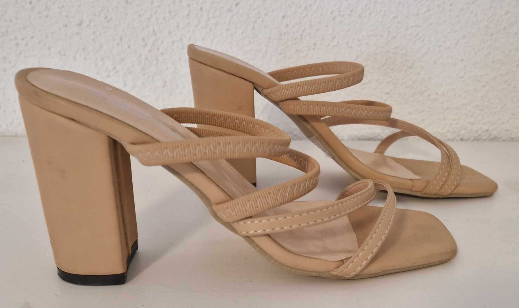 Chaussures femmes: beige Sandalen, "ZLAH", Gr. 38 – D'occasion à Menziken par chs_xd76 1