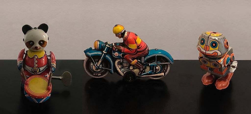 Giocattoli: Blechspielzeugsammlung – Usato da Zürich venduto da Einzelheiten