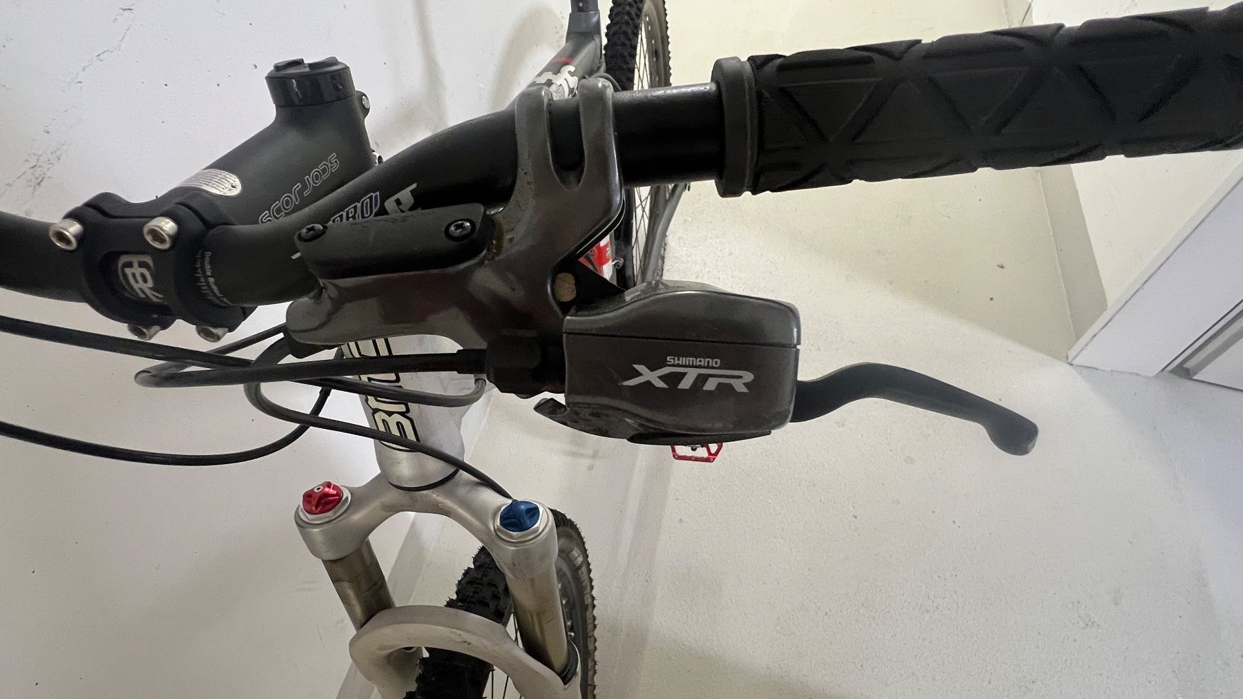 BMC Biciclette: BMC fourstroke 01 fs – Usato da Uster venduto da Ixus63 4