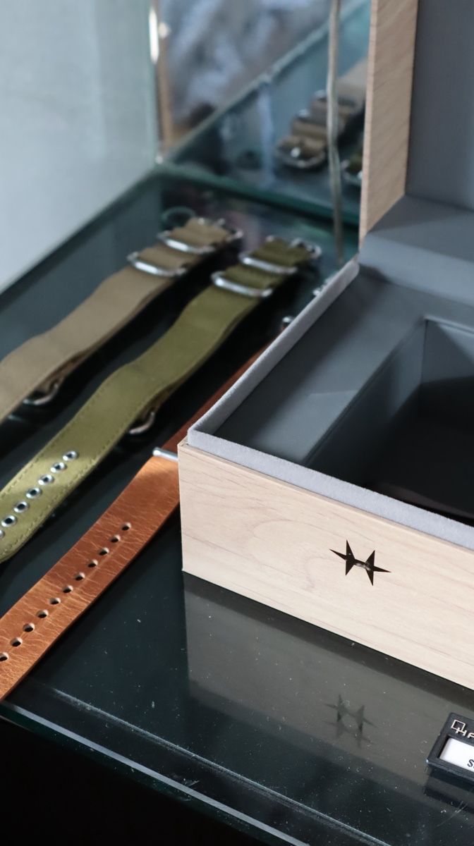 Hamilton Orologi: Hamilton Khaki Field Mechanical 38mm + 8 Straps ab 1.-! – Nuovo (secondo la descrizione) da Seedorf BE venduto da cali_watches 7
