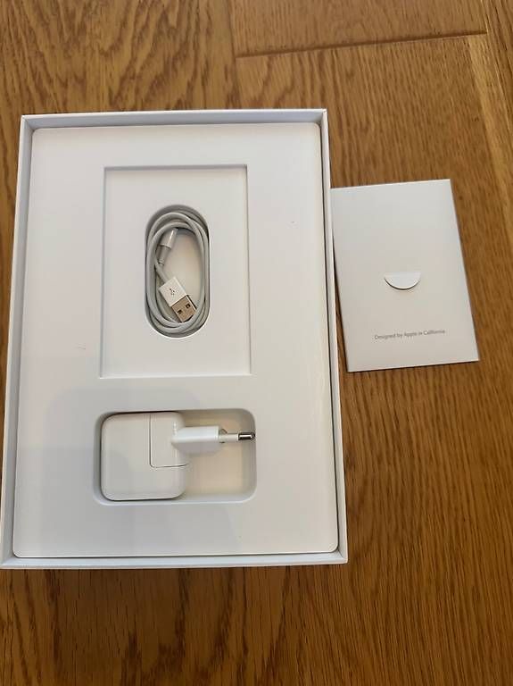 Apple Tablet PC: Ipad Air 2. Gen 2014 Silver – Gebraucht aus Henggart von Adi_jr7t 3