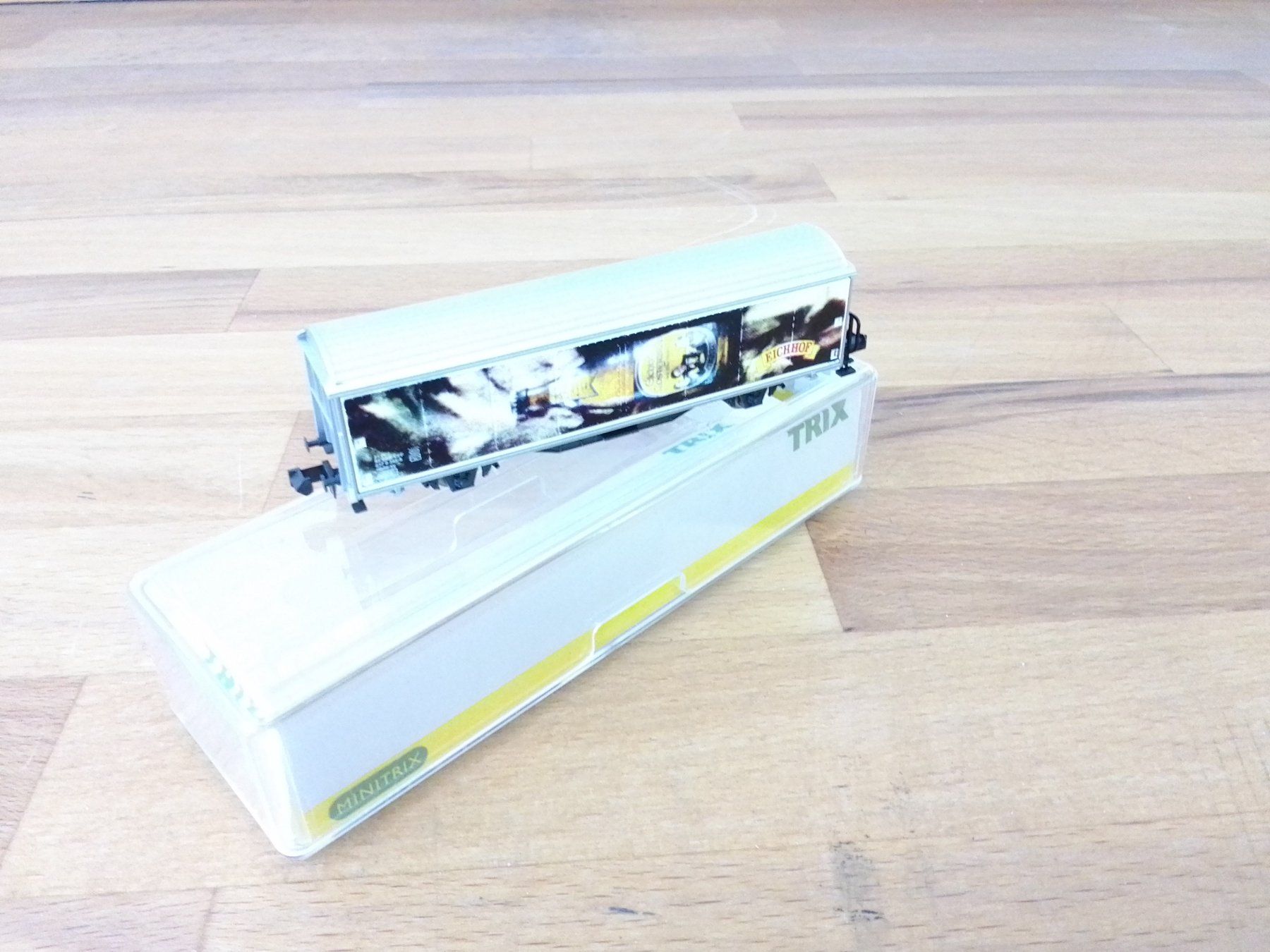 Trix Modelleisenbahnen: Güterwagen Trix "Eichhof" – Gebraucht aus Zollikofen von Noak 1