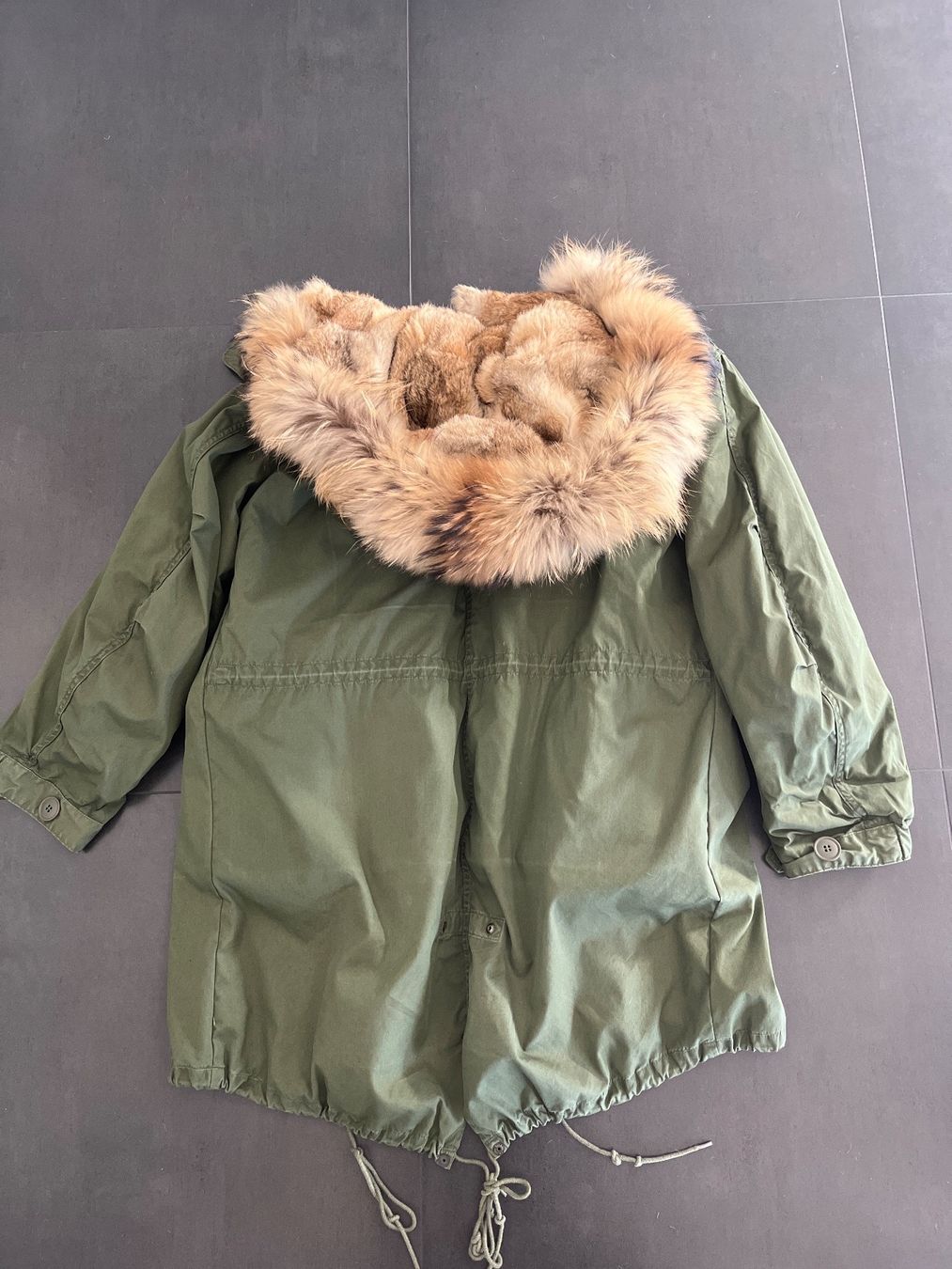 Mäntel: Barbed Parka Mantel Oversized Fellfutter Pelz – Gebraucht aus magden von maikik 5