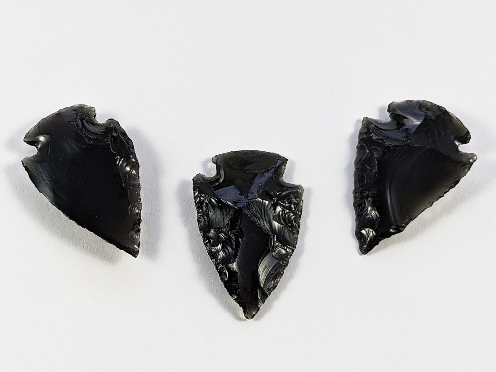 Minerali & Pietre curative: Obsidian Pfeilspitze 3,0cm 3Stk. – Nuovo e nell'imballaggio originale da Meilen venduto da StoneGarden