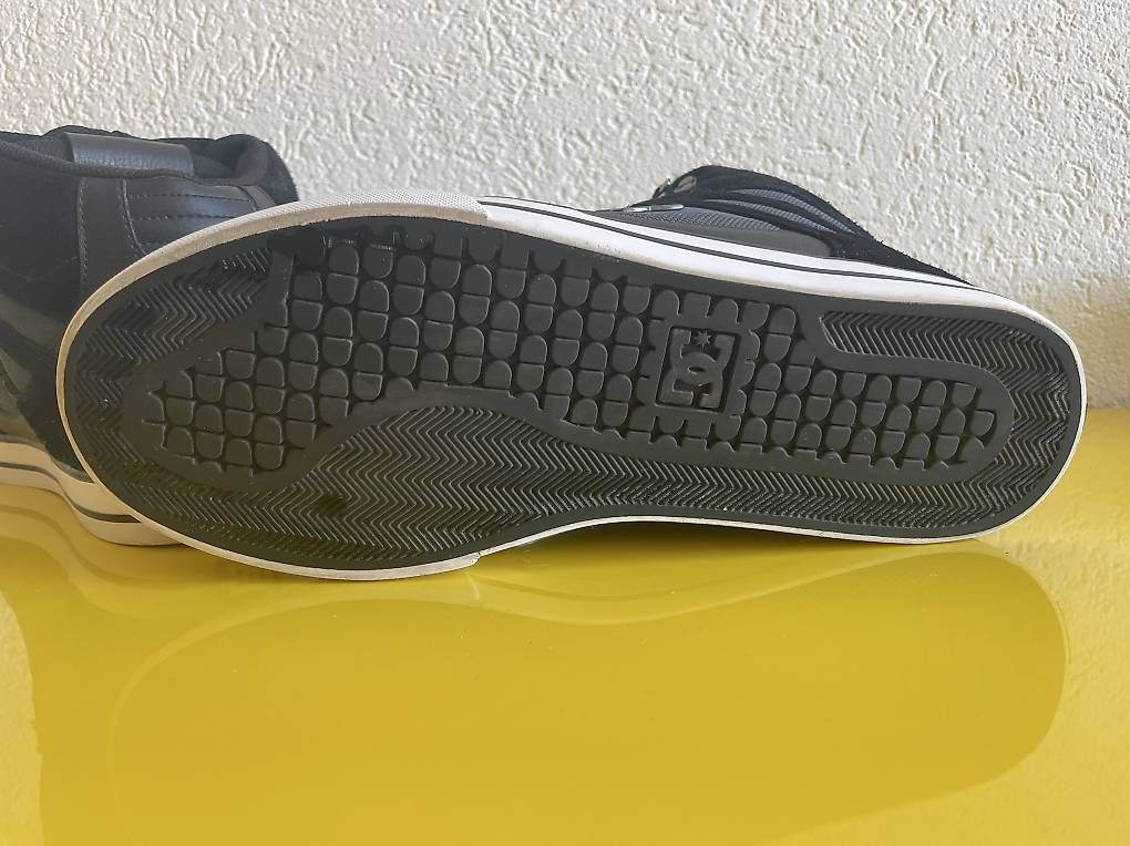 Herrenschuhe: DC shoes Pure Hi taille 43 – Gebraucht aus Martigny von ritonlgazon 3