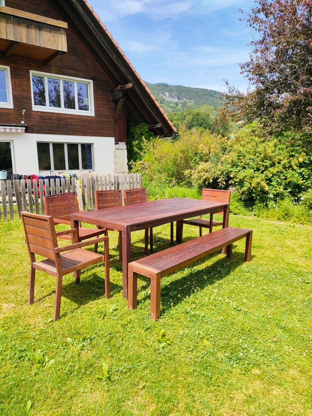 Tavoli: Gartentisch mit Bank und 5 Stühlen – Usato da Günsberg venduto da Joza00