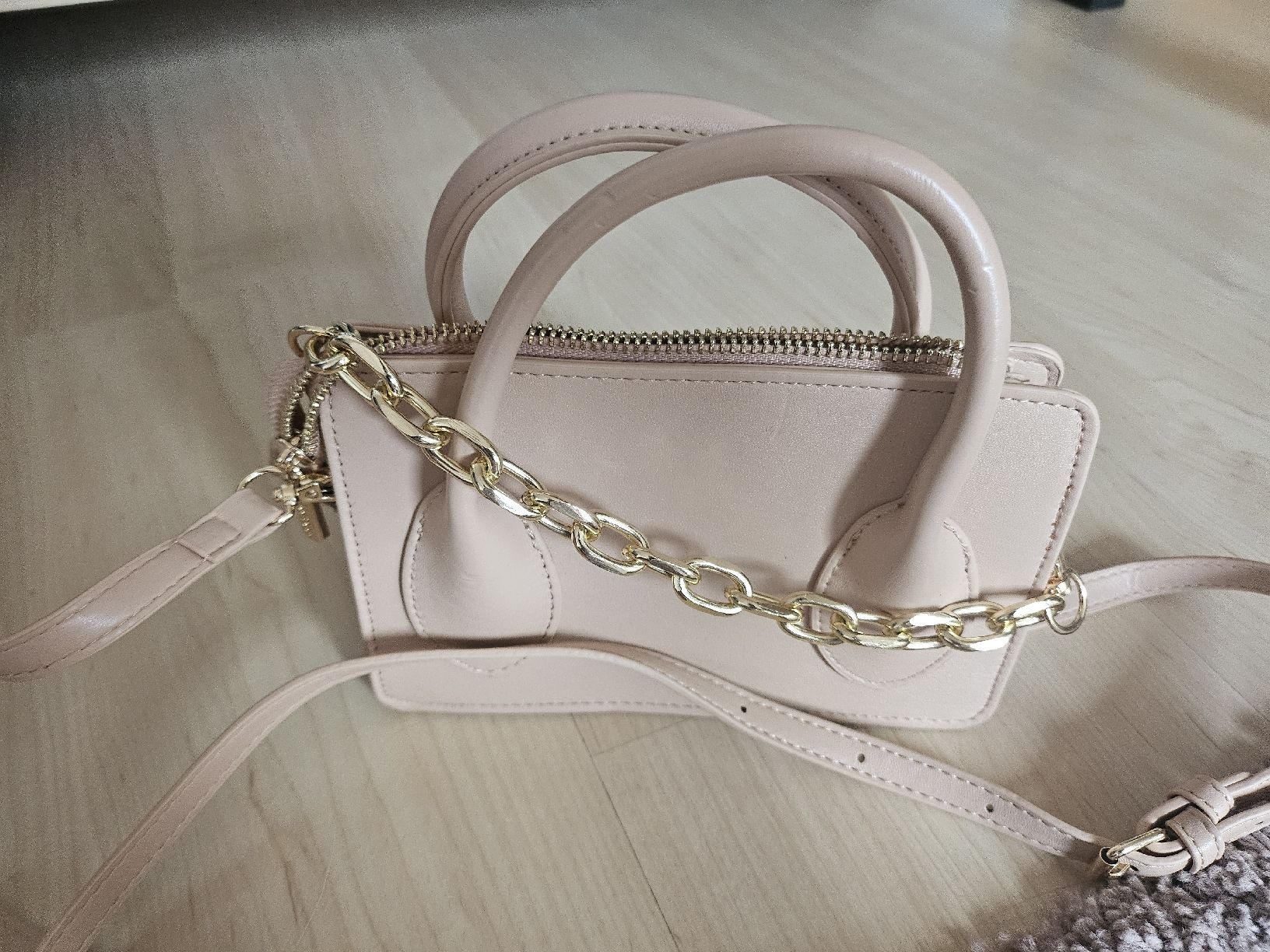 Taschen für Damen: sac bandoulière – Gebraucht aus Lausanne 25 von noe_s6pr
