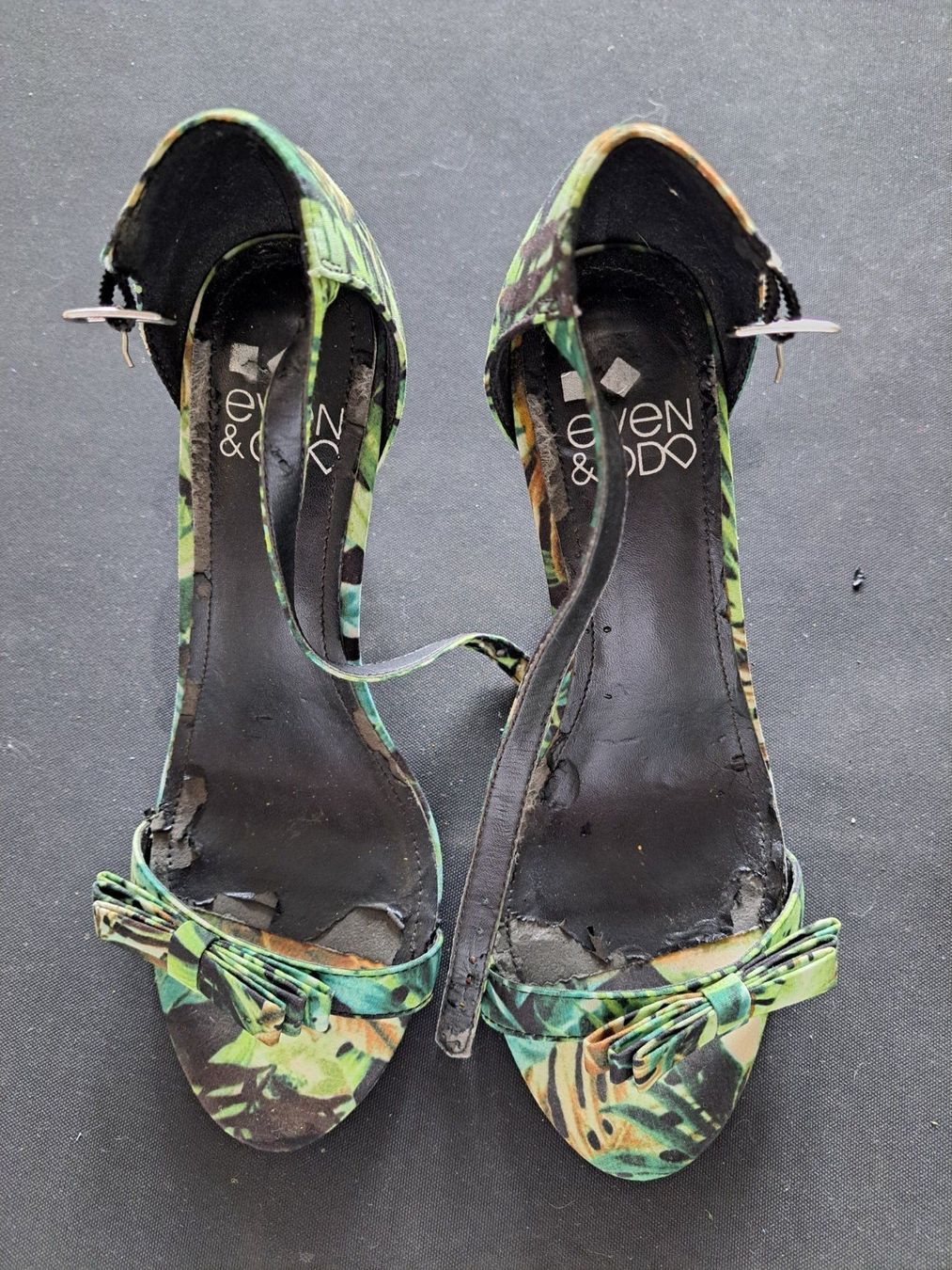 Scarpe da donna: Sandalettes très fines, 37 – Usato da Courrendlin venduto da Aheinza 2