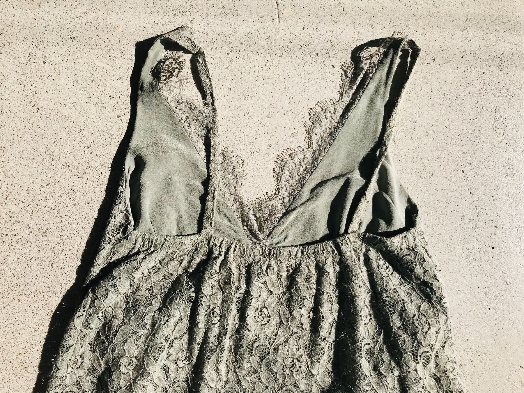 Kleider: Sommerkleid Spitze Khaki, Gr. 40 – Gebraucht aus Richterswil von Solemare47Nicole 4