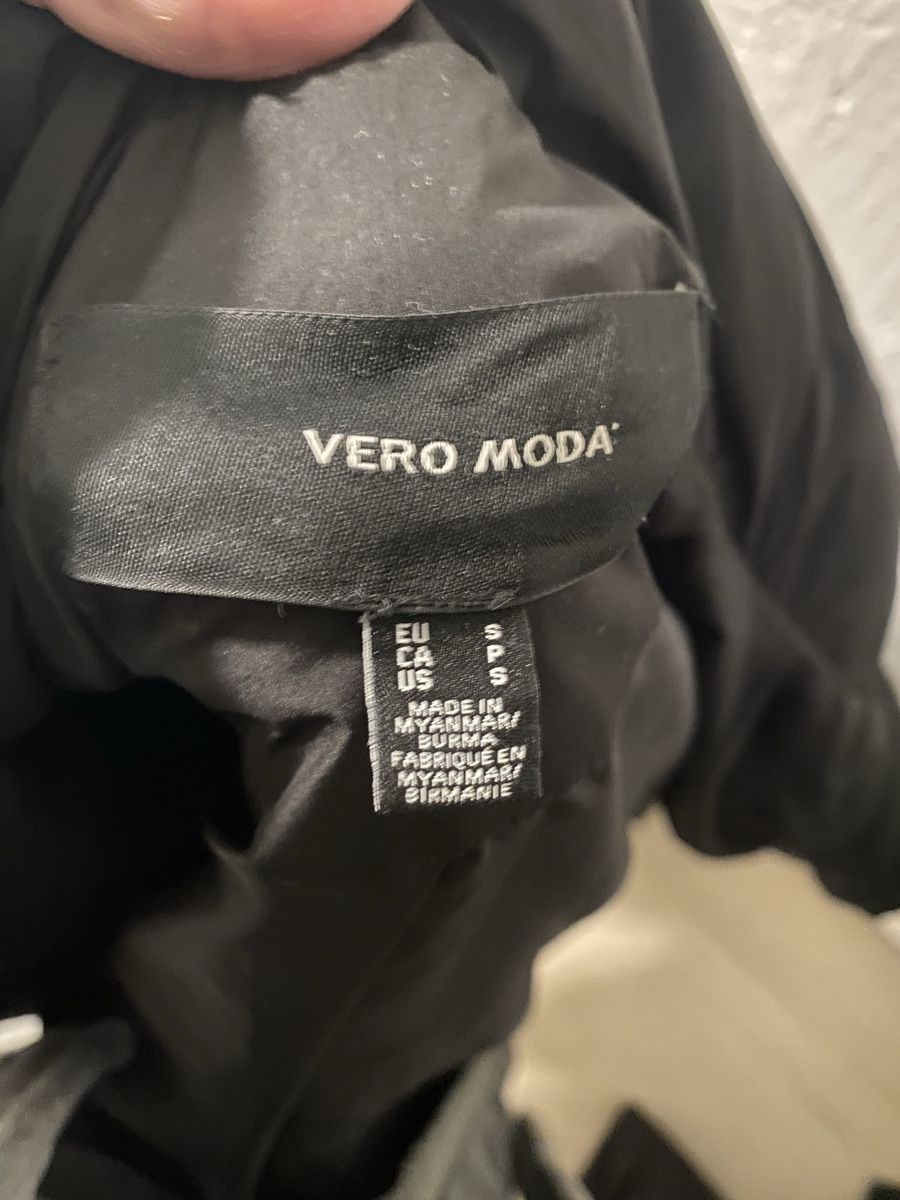 Vero Moda Giacche: Winterjacke Grösse S (Vero Moda) – Usato da Henggart venduto da Indira4 1