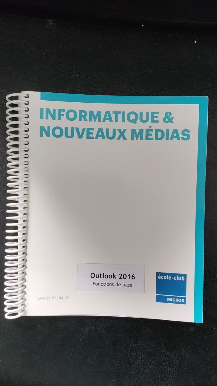 Libri: Livre Outlook 2016 fonctions de base – Nuovo (secondo la descrizione) da Avry-devant-Pont venduto da OBoss