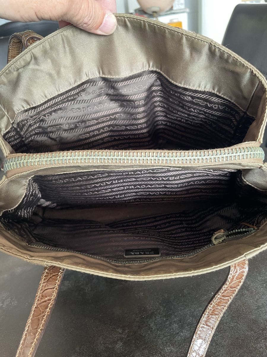 Prada Borse da donna: Sac à Main Prada Nylon Cuir – Usato da Vallamand venduto da Bricbracbroc82 3