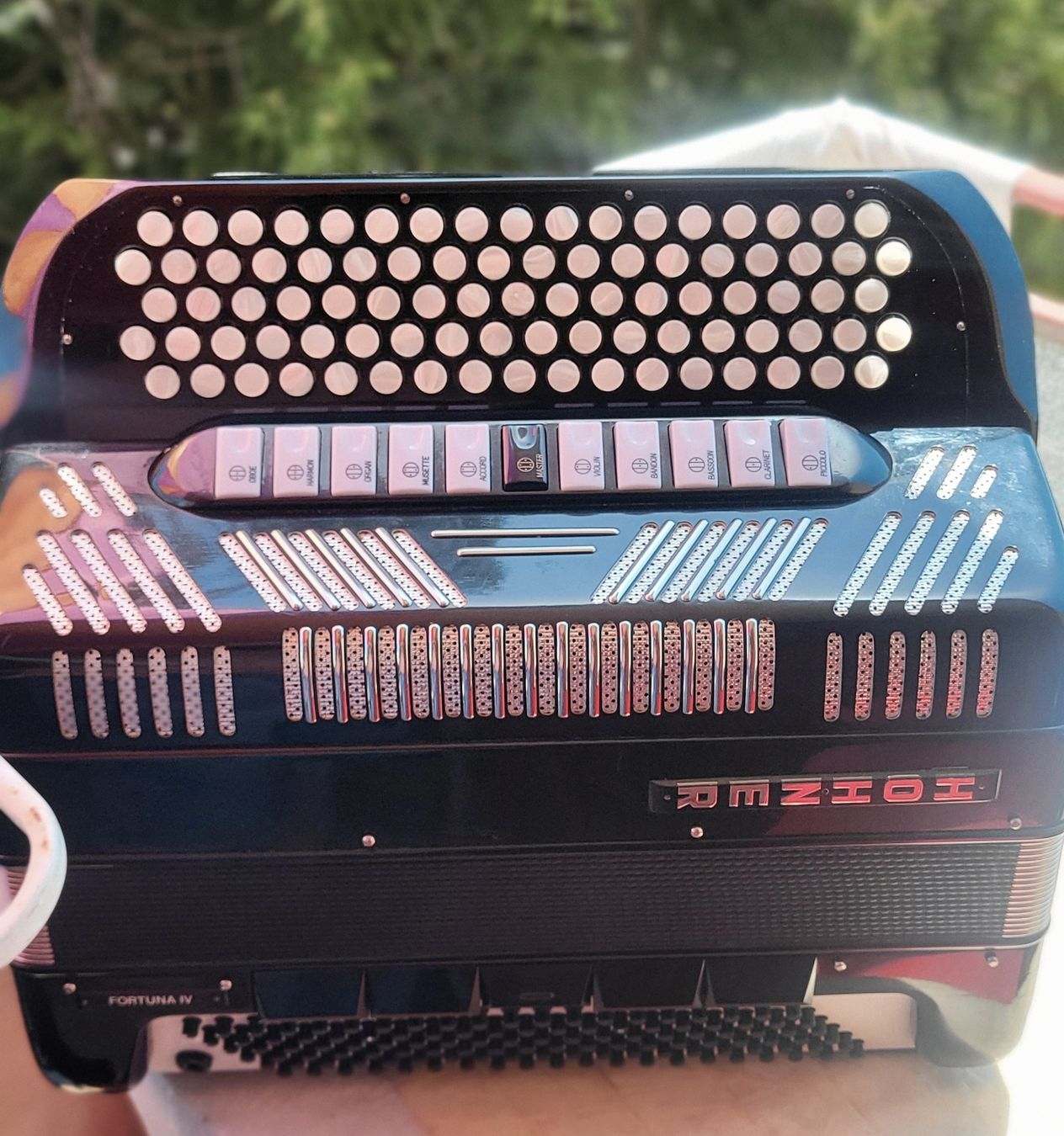 Hohner Strumenti musicali: Accordéon hohner Fortuna IV – Usato da Penthalaz venduto da EvandroLuz 2