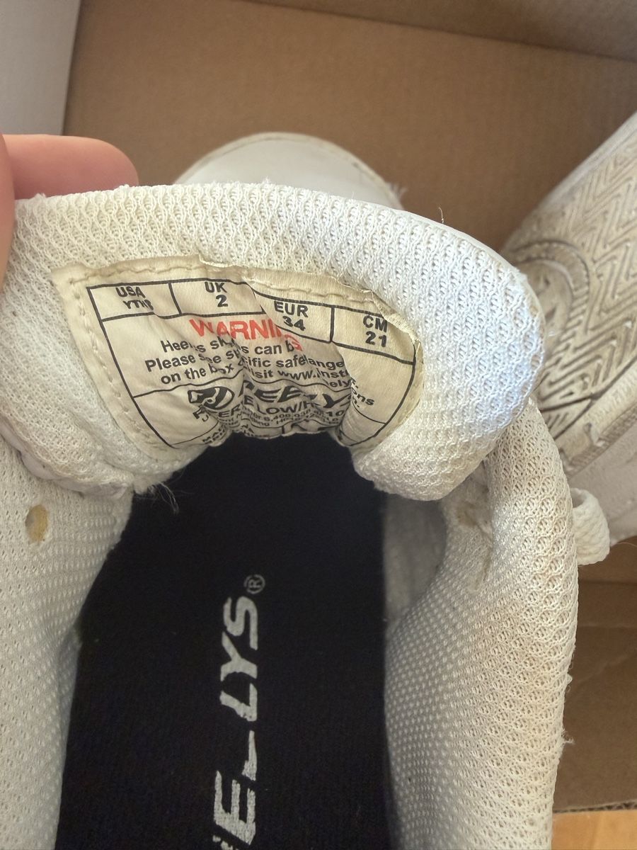 Pattini in linea & Pattini a rotelle: Heelys Rollschuhe weiss Grösse 34 – Usato da Zürich venduto da kobe_one 4