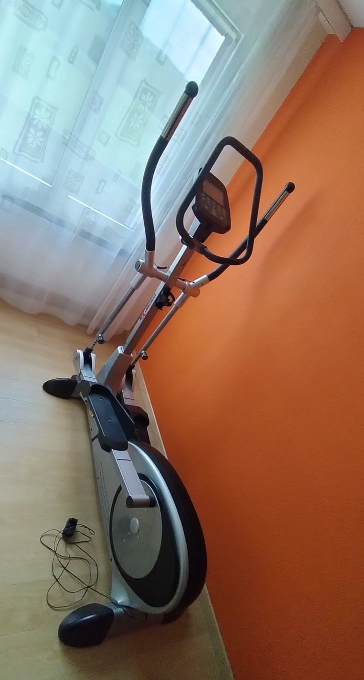 Hometrainer: Crosstrainer-Ergometer power X6 – Usato da Urswil venduto da fab_ydv7