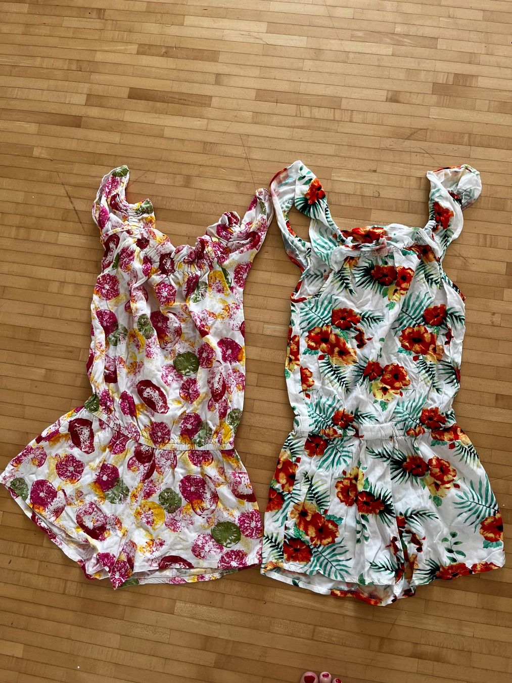 Jumpsuits: Jumpsuit 134/140 2 Stück – Gebraucht aus Horgen von Hoppelhase11