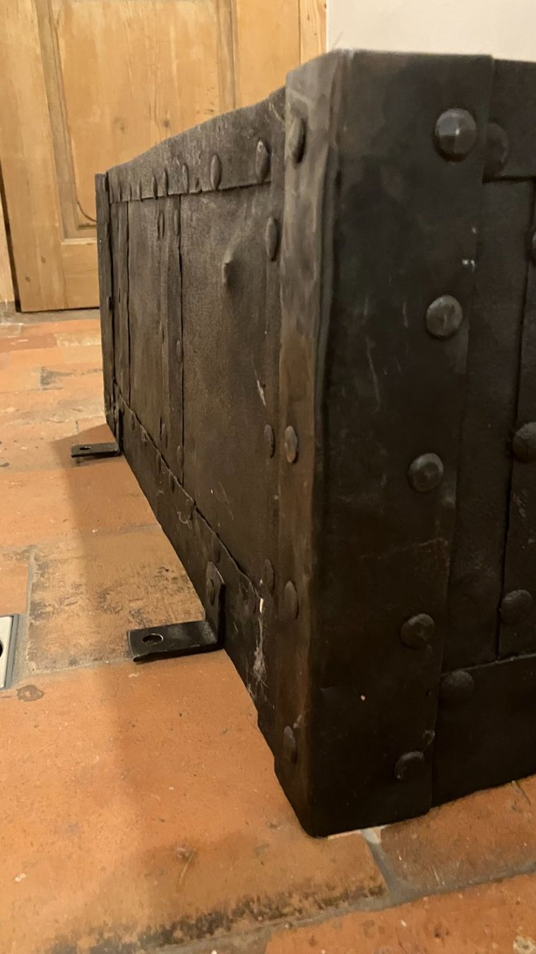 Camini: Schmiedeisen-Abdeckung – Usato da Ebnat-Kappel venduto da lucydiamond 1