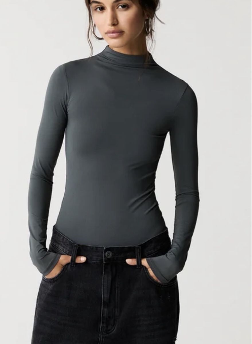 Top: Body Langarm Grau Grösse S neu – Nuovo (secondo la descrizione) da Zürich venduto da 123456789juju
