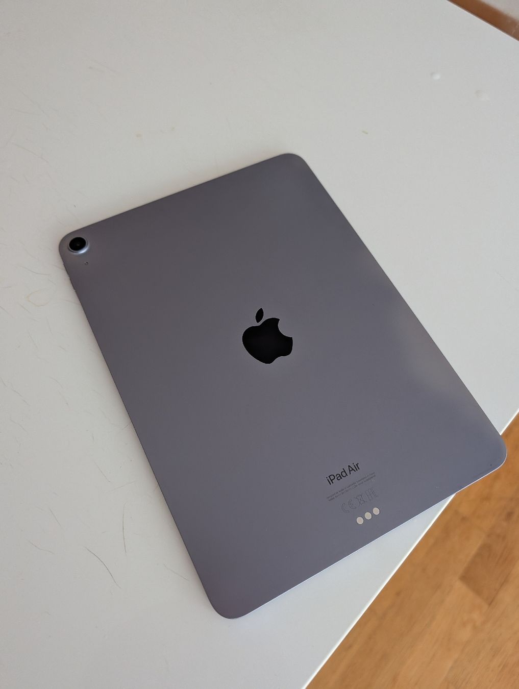Apple Tablet PC: iPad Air 5th Gen M1 64GB WiFi – Gebraucht aus Bülach von unl_b5xh 2