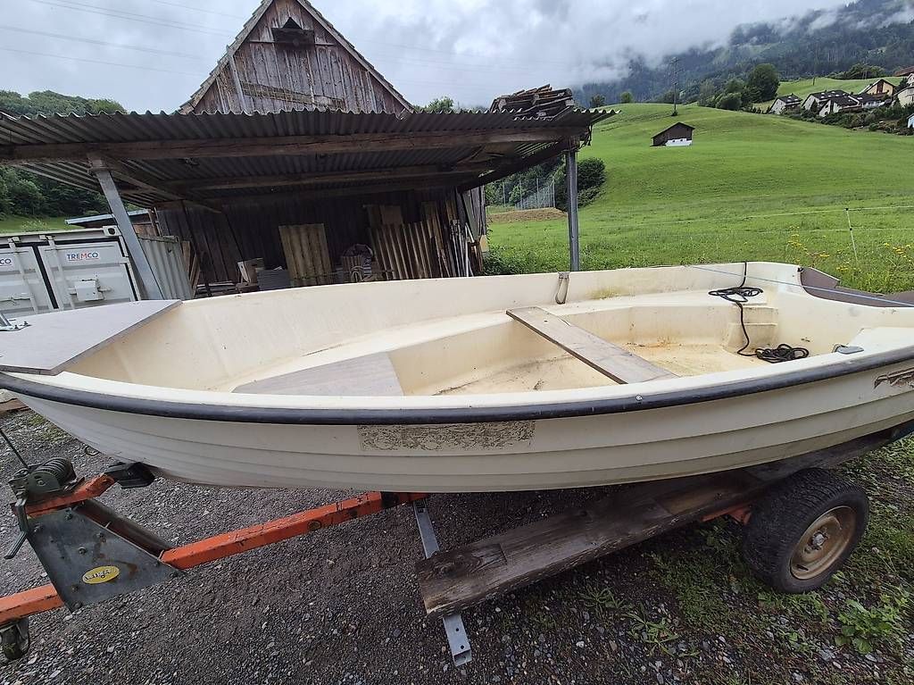 Barche: Fischerboot inkl. Anhänger – Usato da Unterterzen venduto da bar_vvm6 1