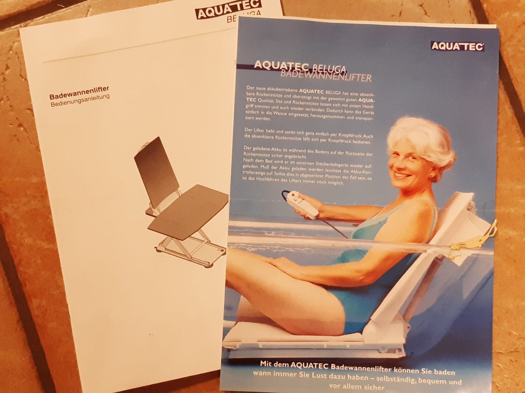 Attrezzature mediche: Badewannen-Lift AQUATEC BELUGA – Usato da Cheyres venduto da Lori1968 1