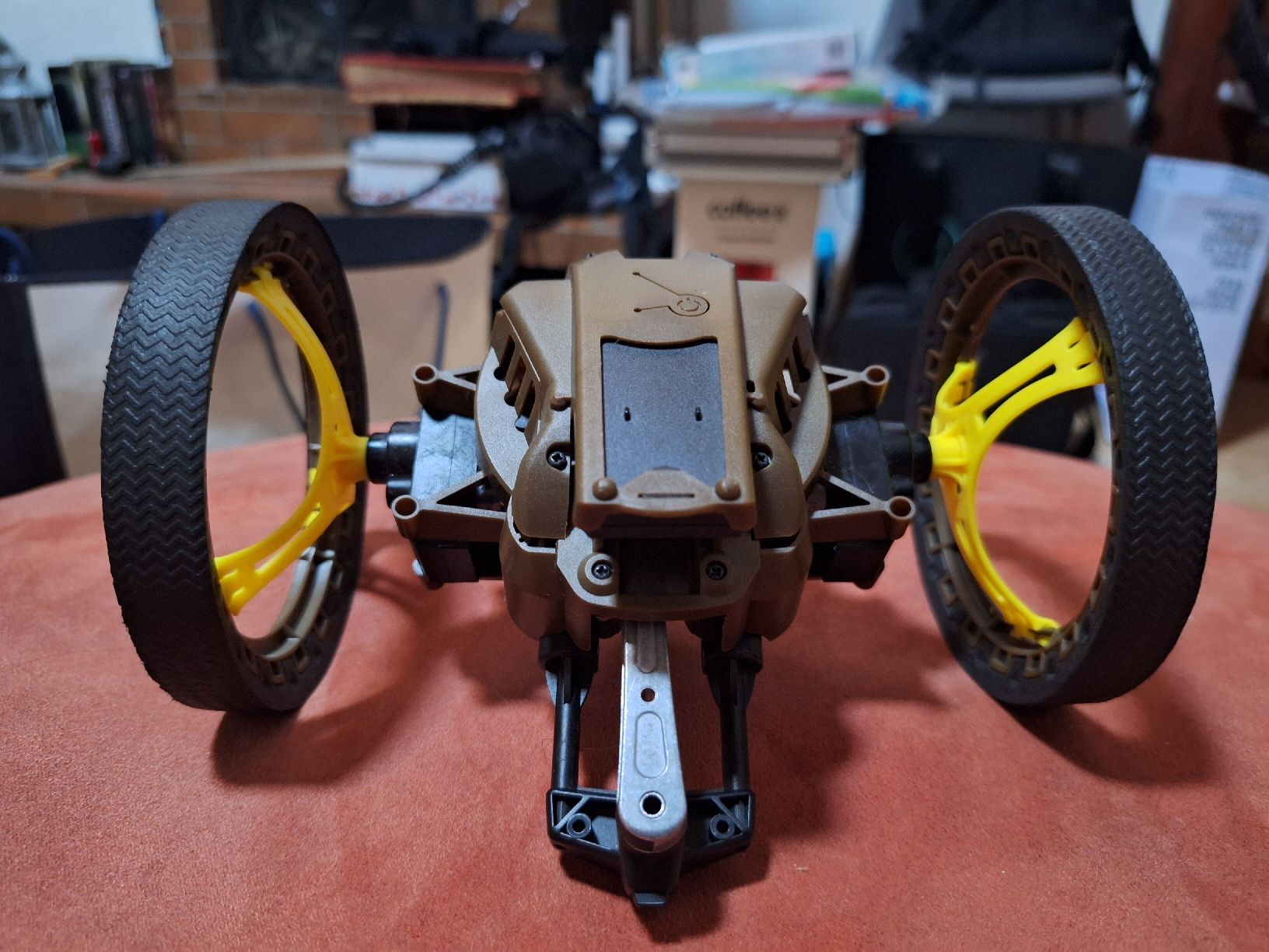 Parrot RC Modellbau: MiniDrones Parrot Jumping Sumo – Gebraucht aus Tannay von v1n1p00h 1