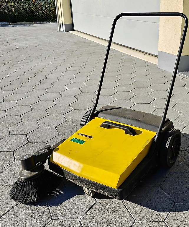 Tutte le macchine: Kärcher Kehrmaschine  970 – Usato da Romanshorn venduto da Holzenstein 3